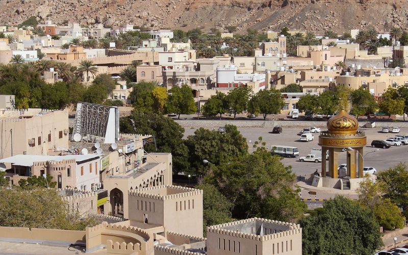 Viaggio-Oman-Classico-Nizwa-City-Agenzia-Tour-Prezzo-5 Stars Travel