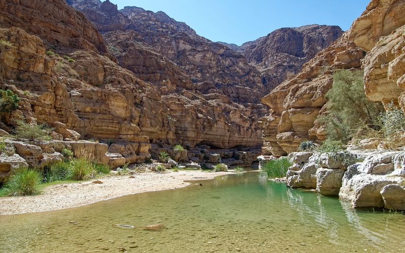 Viaggio-Oman-Classico-Wadi-Shab-Agenzia-Tour-Prezzo-5 Stars Travel