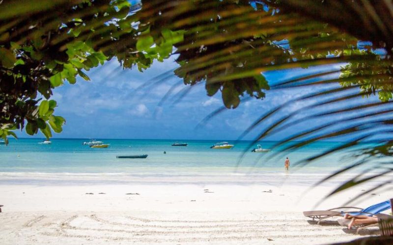 viaggio-seychelles-praslin-village-du-pecheur-agenzia