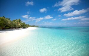 Viaggio-Maldive-LUX-South-Ari-Atoll-spiaggia-agenzia-prezzo