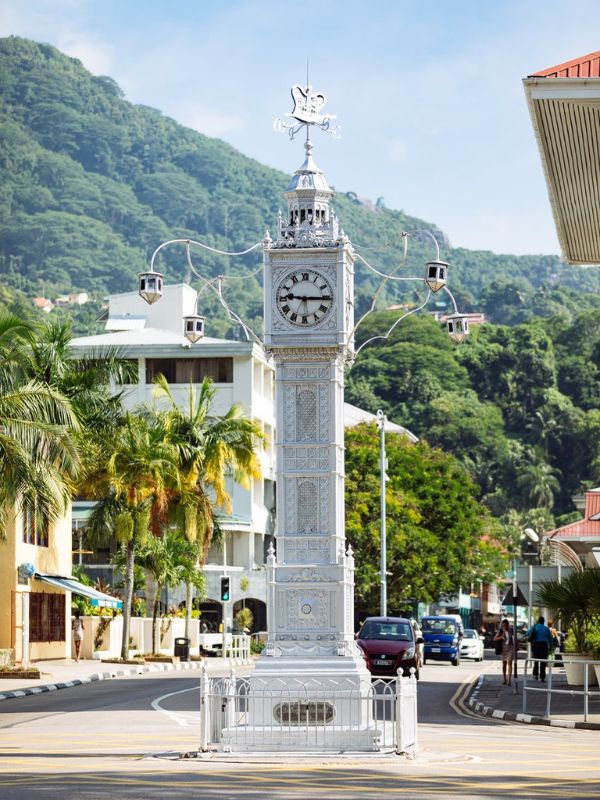 viaggio-seychelles-mahe-victoria-clock-tower-capitale-agenzia