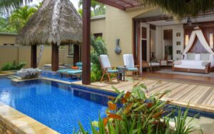 viaggio-seychelles-anantara-maia-villas-camera-piscina-agenzia