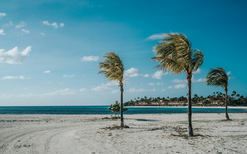 Aruba-caraibi-isola-da-scoprire-Eagle-Beach