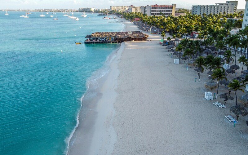 Aruba-isola-caraibi-spiaggia