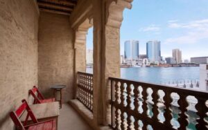 Al Seef Hilton Dubai turismo ecosostenibile agenzia viaggi